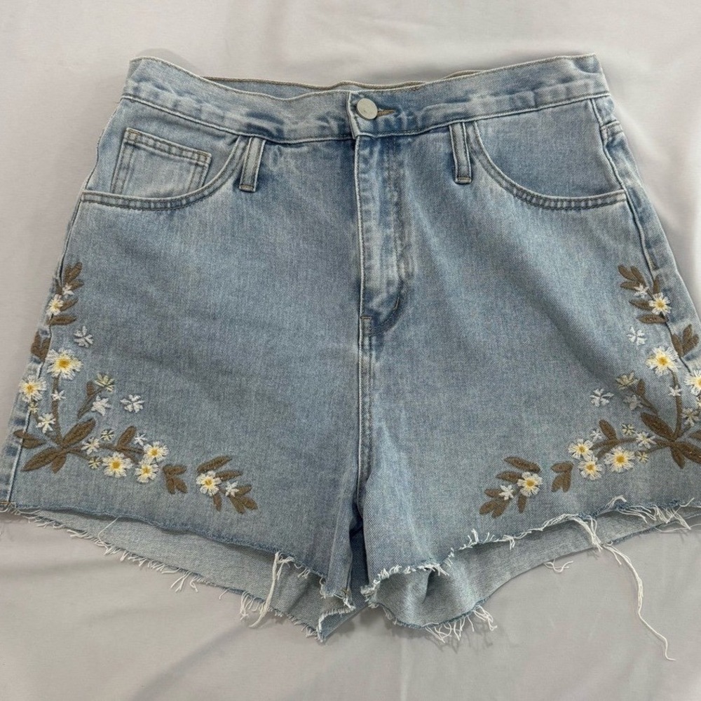 Driftwood Bailey Floral Embroidered Shorts size 29 - Picture 2 of 9